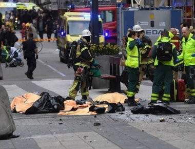 Επίθεση Στοκχόλμη: Ένα 11χρονο κορίτσι είναι το πρώτο θύμα του Ουζμπέκου μαχητή του ISIS (βίντεο)